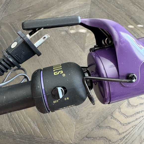 Hot Tools Purple Curling Iron 2 inches gently used - Picture 6 of 7